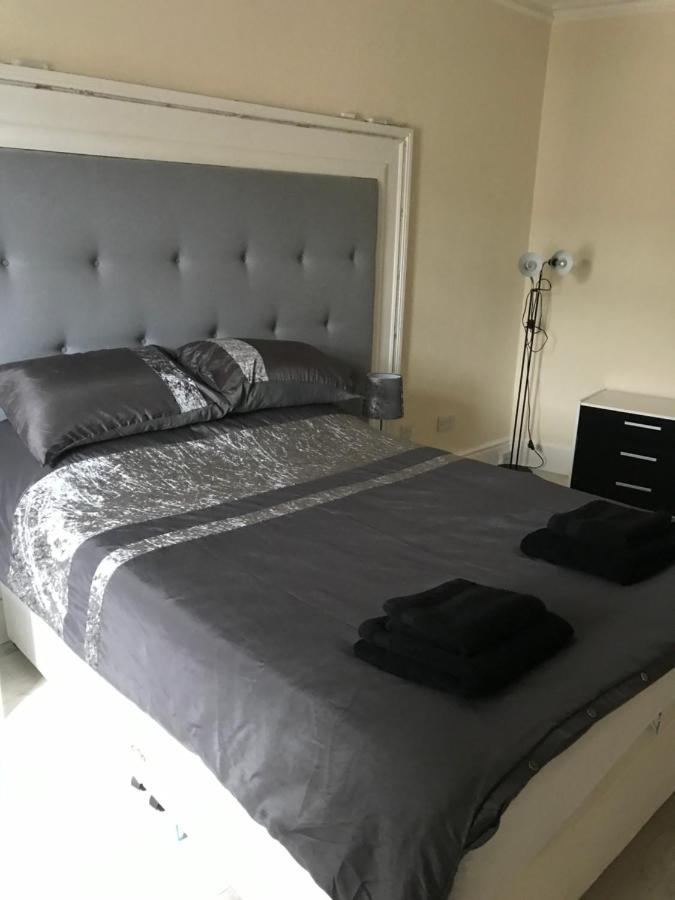 ריל Sandy Pad'S Apartments מראה חיצוני תמונה